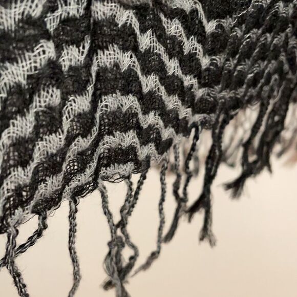 Layers by Lizden soft textured embroidered scarf - Picture 4 of 10